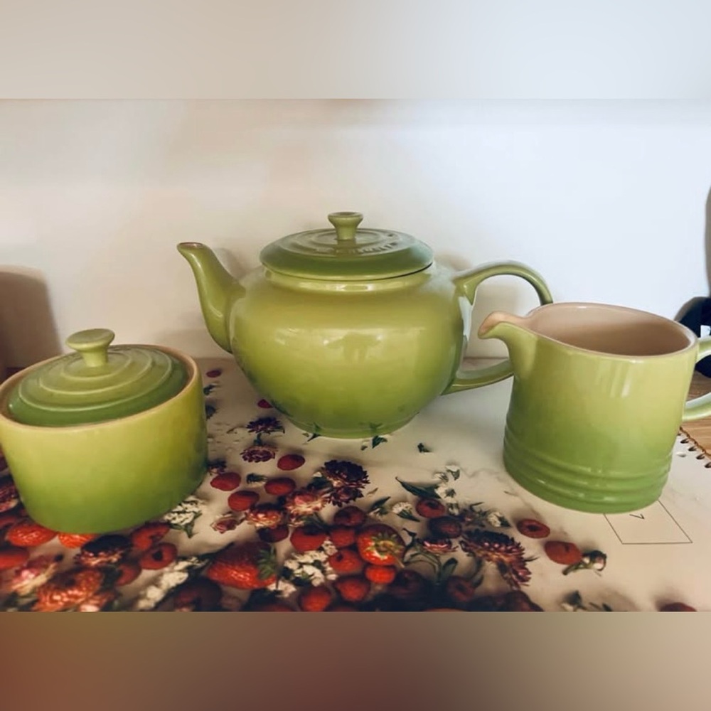 Le Creuset Green Tea Set